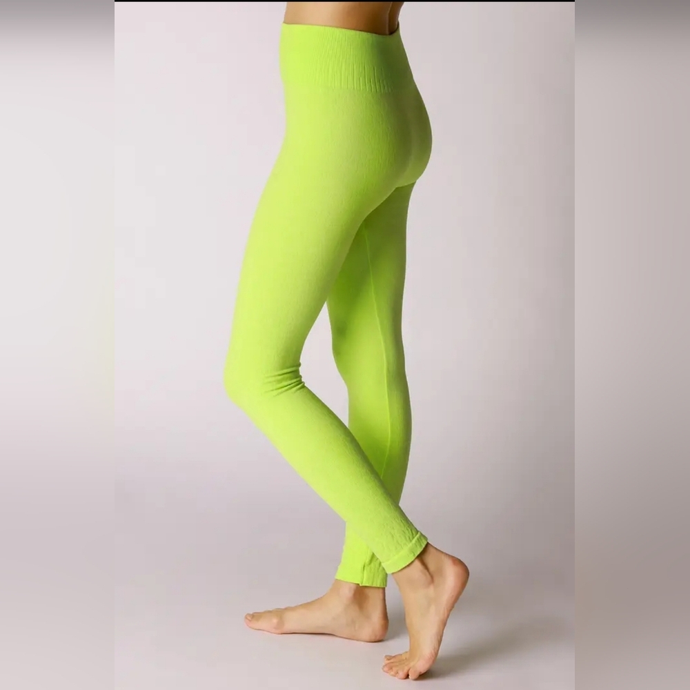 One Size Vibrant Neon Green Leggings
